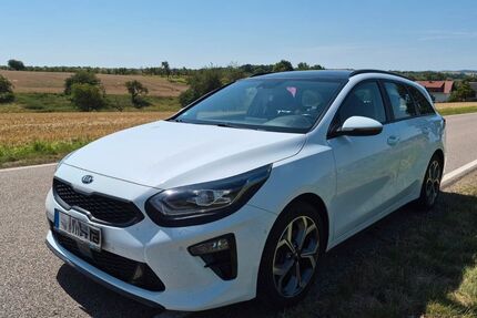 Kia ceed Sportswagon 94.000 km 17.300 &euro; Penig 09322