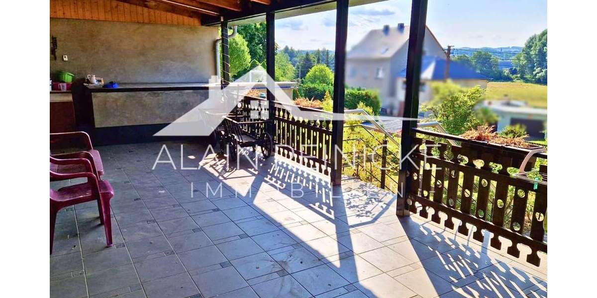 Stilvolle Doppelhaushälfte mit großzügiger, überdachter Terrasse – Wohnen mit Weitblick und Komfort 4 zimmer