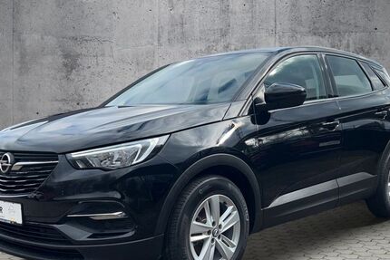 Opel Grandland (X) 37.726 km 16.390 &euro; Frankenberg 09669