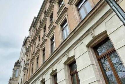 Wohnen in Küchwaldnähe - 1.OG - Bad mit Wanne - Stellplatz u.v.m.