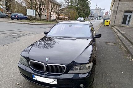 BMW 750