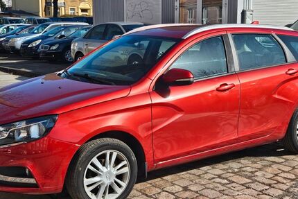 Lada Vesta 87.800 km 5.500 &euro; Chemnitz 09120