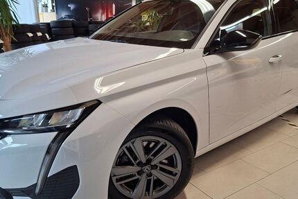 Peugeot 308 18.900 km 22.990 &euro; Altmittweida 09648