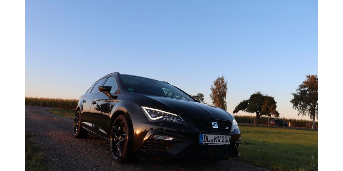 Seat Leon 97.685 km 22.999 &euro; Kriebstein 09648