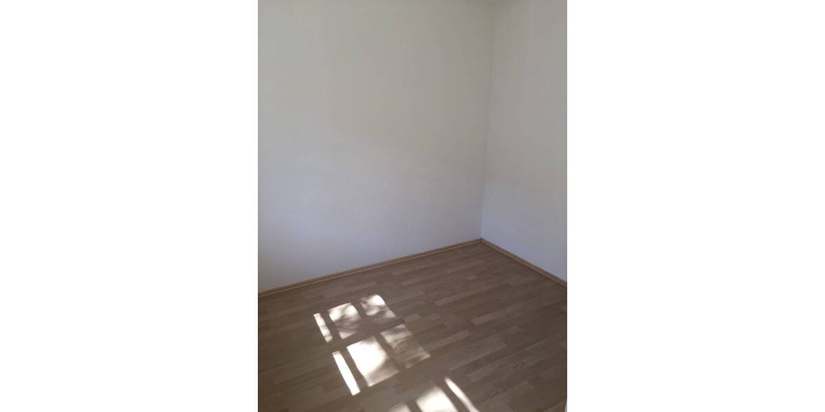 Etagenwohnung Chemnitz Lutherviertel - 1 Zimmer, 43 m&sup2;, 270&euro; | Angebot:26806949