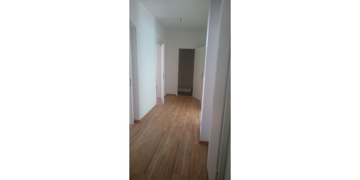 Etagenwohnung Chemnitz Ebersdorf - 3 Zimmer, 81 m&sup2;, 455&euro; | Angebot:26197647
