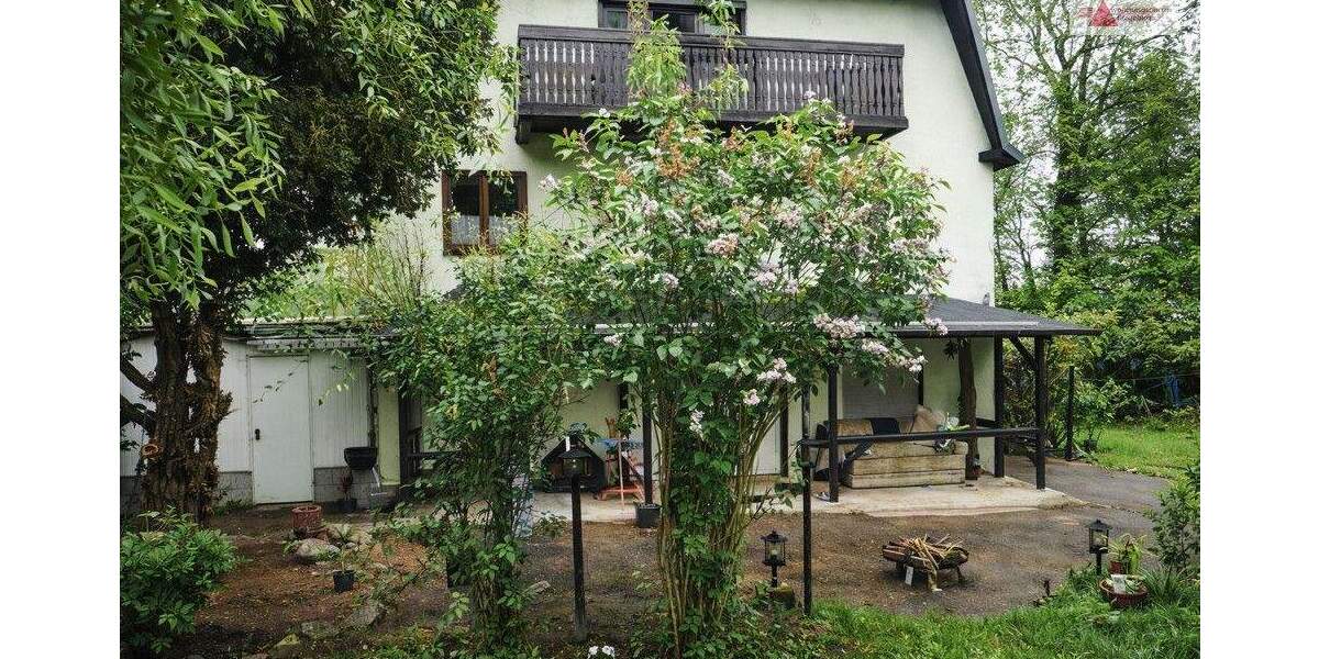 Mehrfamilienhaus, Wohnhaus Burgstädt / Burkersdorf Burgstädt - 6 Zimmer, 262 m&sup2;, 308.000&euro; | Angebot:25688326