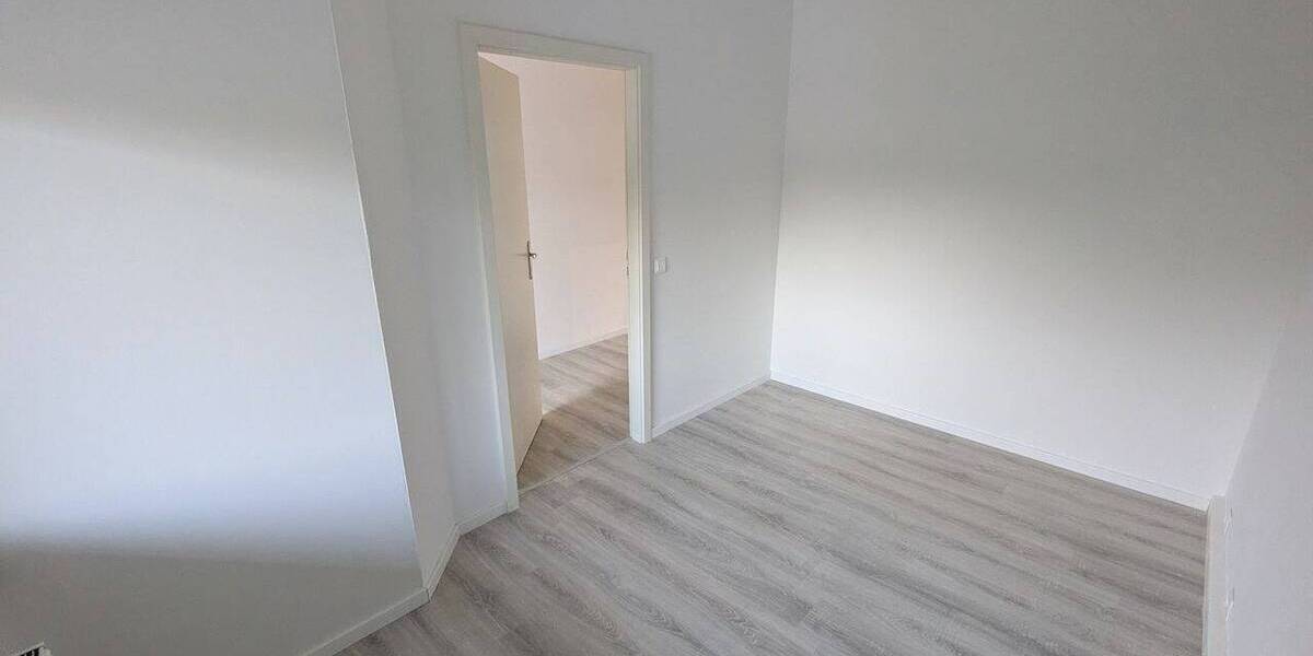 Etagenwohnung Burgstädt Burkersdorf - 2 Zimmer, 48 m&sup2;, 410&euro; | Angebot:26797180