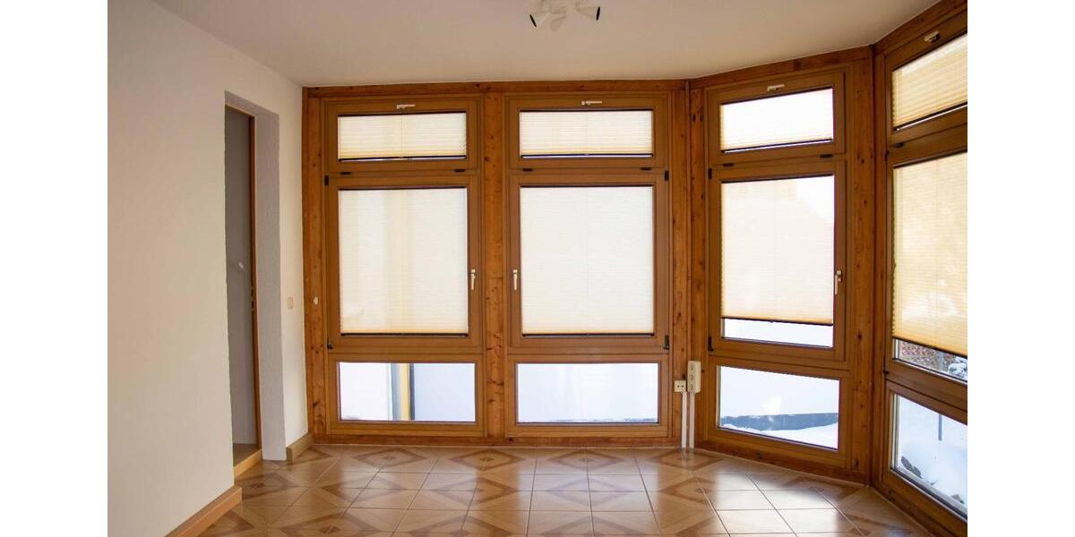 5-Raum Wohnung mit Wintergarten in Marienberg, zu vermieten 5 zimmer