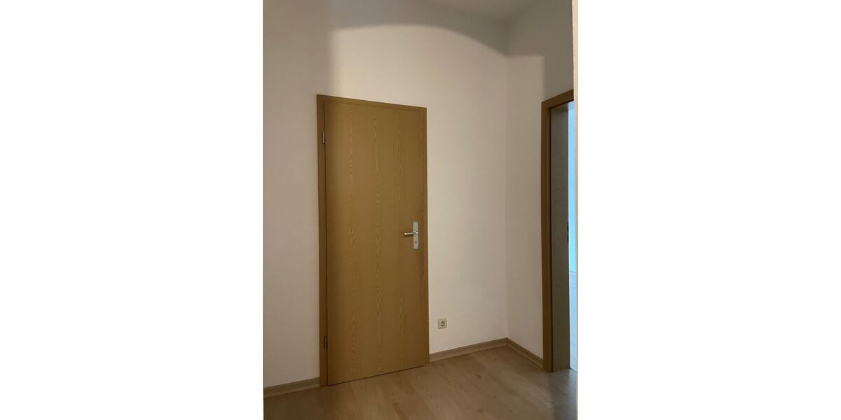 JETZT in EIGENTUM investieren! Wohnung mit Balkon und Tageslicht-Bad in der 1. Etage! 3 zimmer