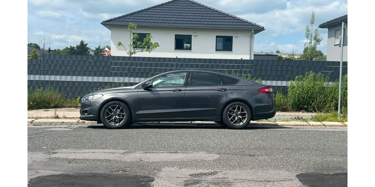 Ford Mondeo 120.000 km 11.000 € Chemnitz 09113