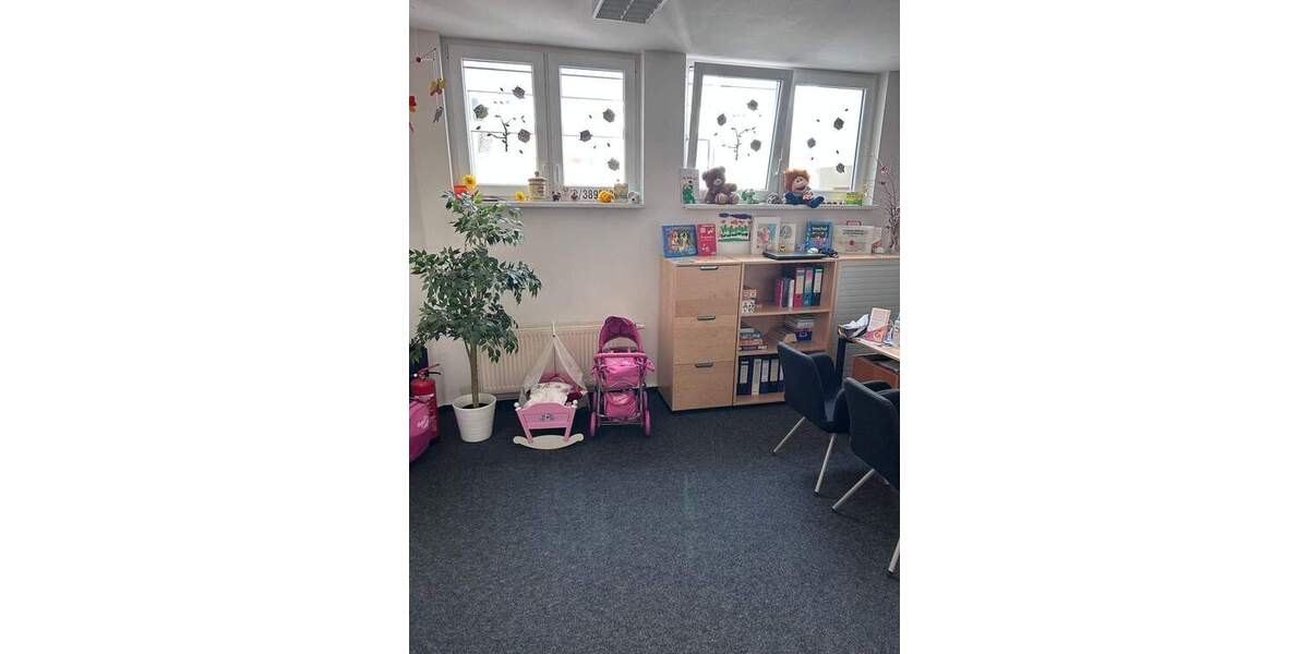 Großzügige und sanierte Büro-Praxisfläche in super Innenstadtlage von Zschopau 5 zimmer