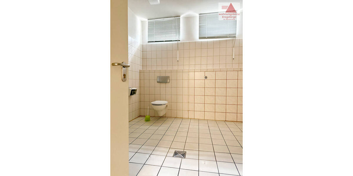 Gewerbeobjekt Elterlein - 6 Zimmer, 344 m&sup2;, 1.100&euro; | Angebot:25688274
