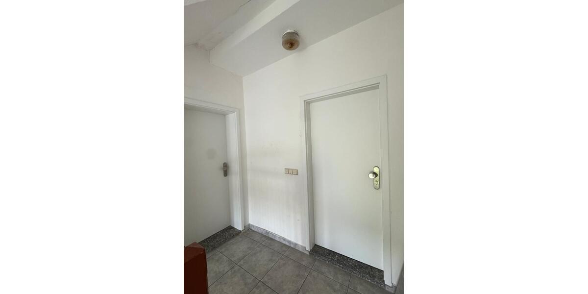 Dachgeschoßwohnung Glauchau - 3 Zimmer, 64 m&sup2;, 450&euro; | Angebot:26479184
