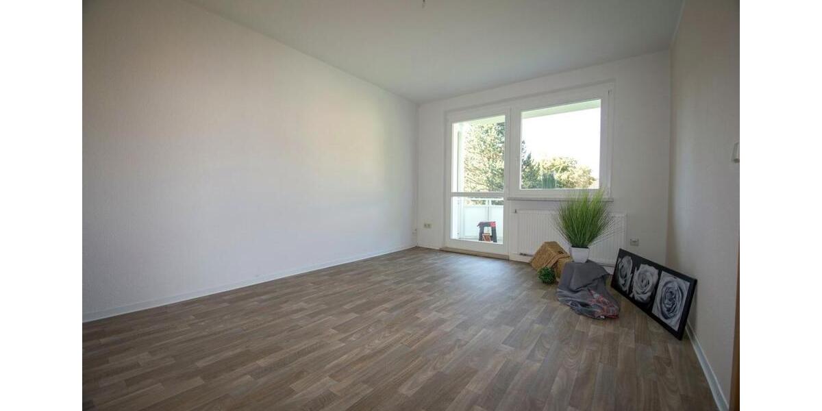 Etagenwohnung Hohenstein-Ernstthal Ernstthal - 1 Zimmer, 33 m&sup2;, 215&euro; | Angebot:26367402