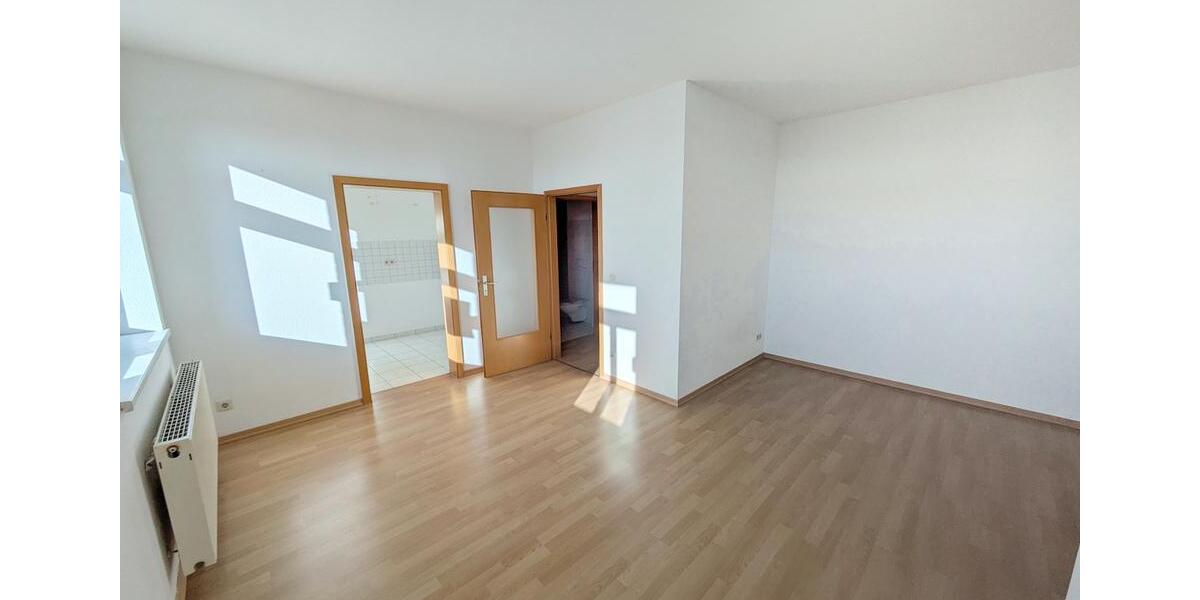 Dachgeschoßwohnung Chemnitz Ebersdorf - 1 Zimmer, 33 m&sup2;, 200&euro; | Angebot:25266458