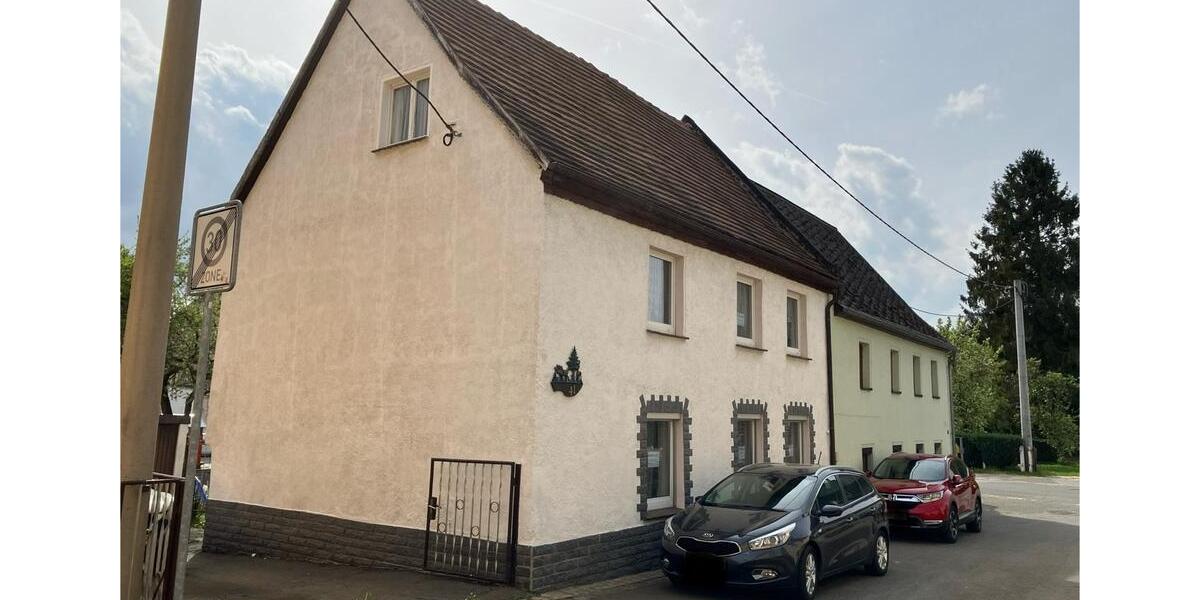 Reihenhaus Wildenfels - 2 Zimmer, 93 m&sup2;, 48.000&euro; | Angebot:26812671