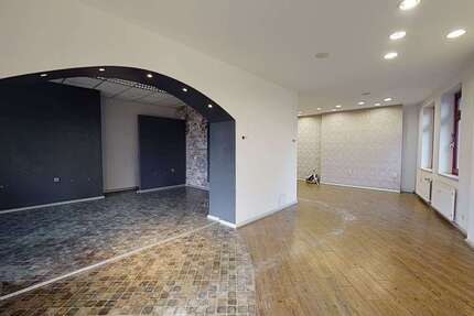 Einzelhandel in StollbergErzgeb. 736 € 92 m² zimmer