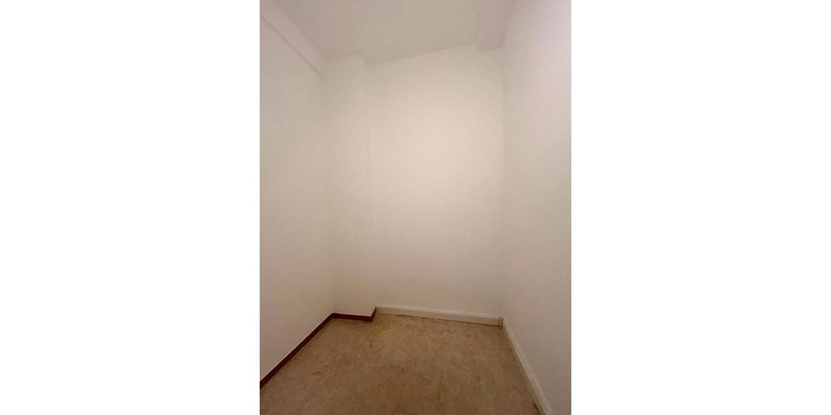 Erdgeschoßwohnung Chemnitz Bernsdorf - 3 Zimmer, 80 m&sup2;, 450&euro; | Angebot:26231452