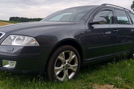 Skoda Octavia 157.300 km 4.600 &euro; Gornau / Zschopau 09405