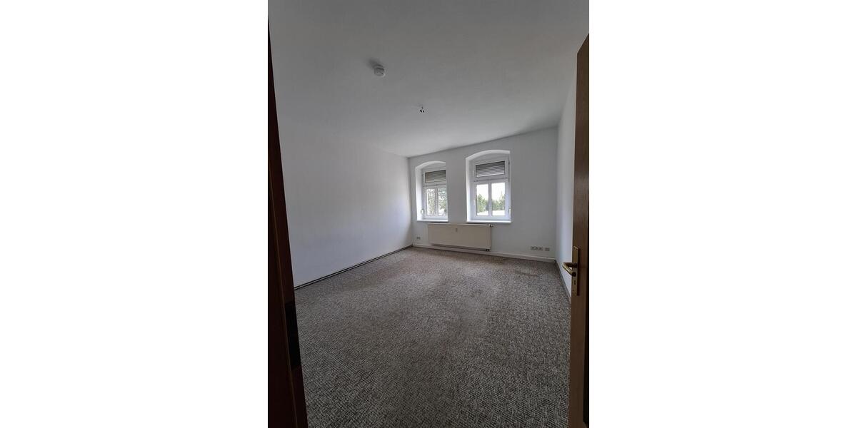 Etagenwohnung Waldheim - 2 Zimmer, 54 m&sup2;, 270&euro; | Angebot:26008174