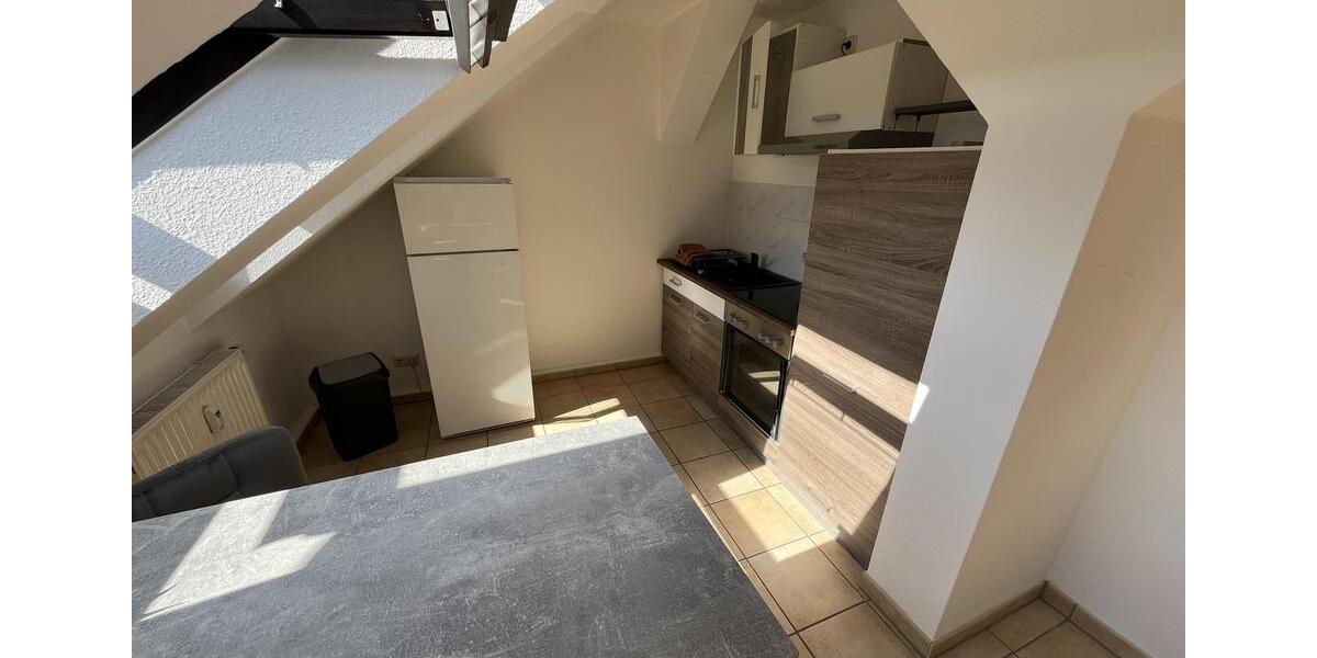 Dachgeschoßwohnung Chemnitz Kapellenberg - 2 Zimmer, 48 m&sup2;, 276&euro; | Angebot:26262072