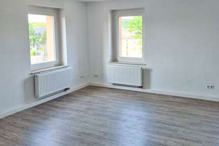 Wohnung Oelsnitz Oelsnitz - 3 Zimmer, 70 m&sup2;, 490&euro; | Angebot:26562151