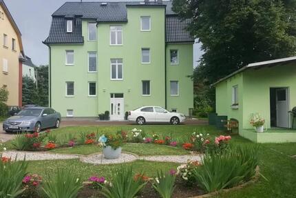 4 Raumwohnung Fußbodenhzg,hochwertiges Bad,Garage,Garten,2.OG 4 zimmer