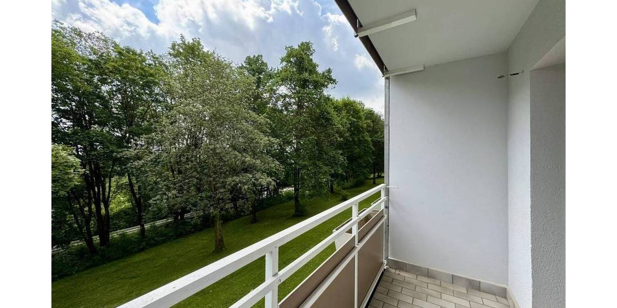 Etagenwohnung Chemnitz Helbersdorf - 3 Zimmer, 68 m&sup2;, 465&euro; | Angebot:26918304