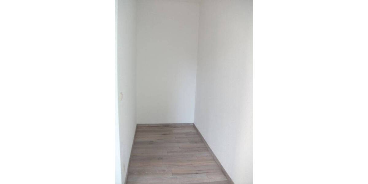 Etagenwohnung Chemnitz Harthau - 1 Zimmer, 41 m&sup2;, 225&euro; | Angebot:26696142