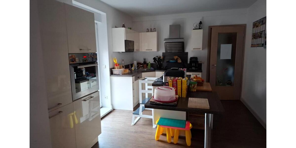 Etagenwohnung Hainichen - 3 Zimmer, 100 m&sup2;, 845&euro; | Angebot:26251930