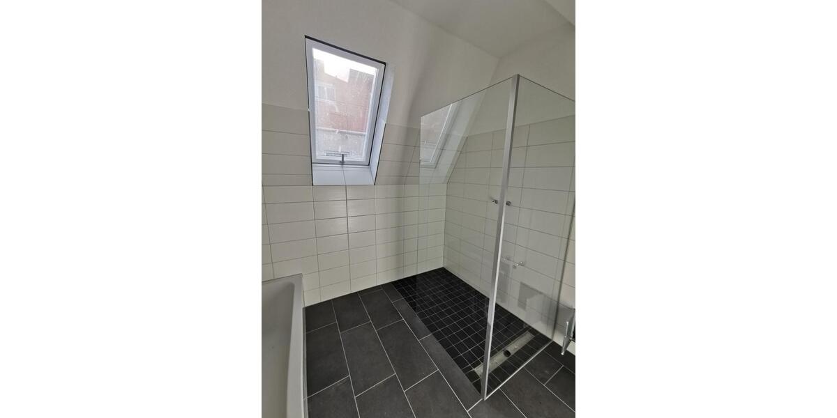 Dachgeschoßwohnung Burgstädt - 4 Zimmer, 130 m&sup2;, 950&euro; | Angebot:26150206
