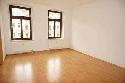 Wohnung zum Mieten in Chemnitz 375 € 61.3 m² 3 zimmer