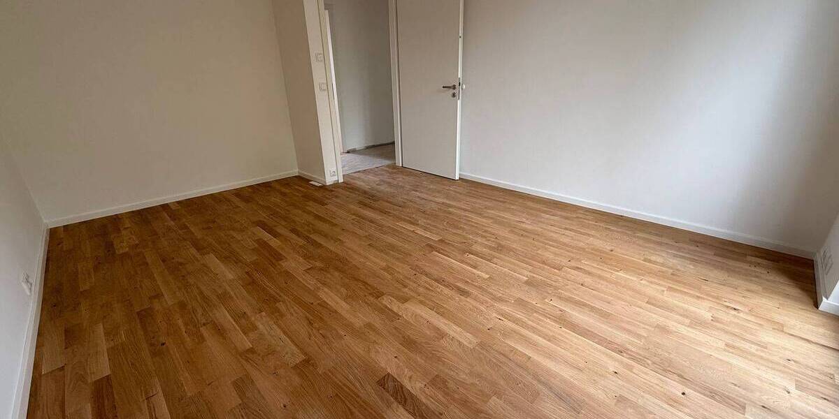 Etagenwohnung Chemnitz Gablenz - 5 Zimmer, 129 m&sup2;, 1.399&euro; | Angebot:26908809