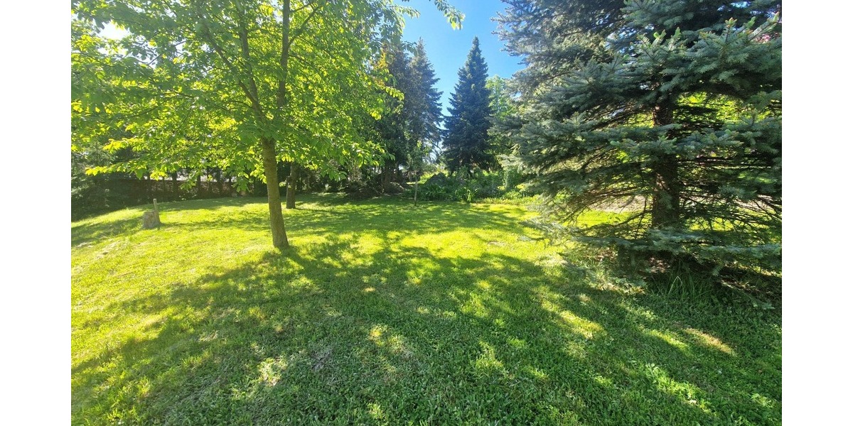 Großzügiges Baugrundstück in ruhiger Südhanglage zimmer