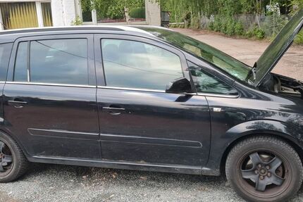 Opel Zafira 182.000 km 2.538 &euro; Chemnitz 09113