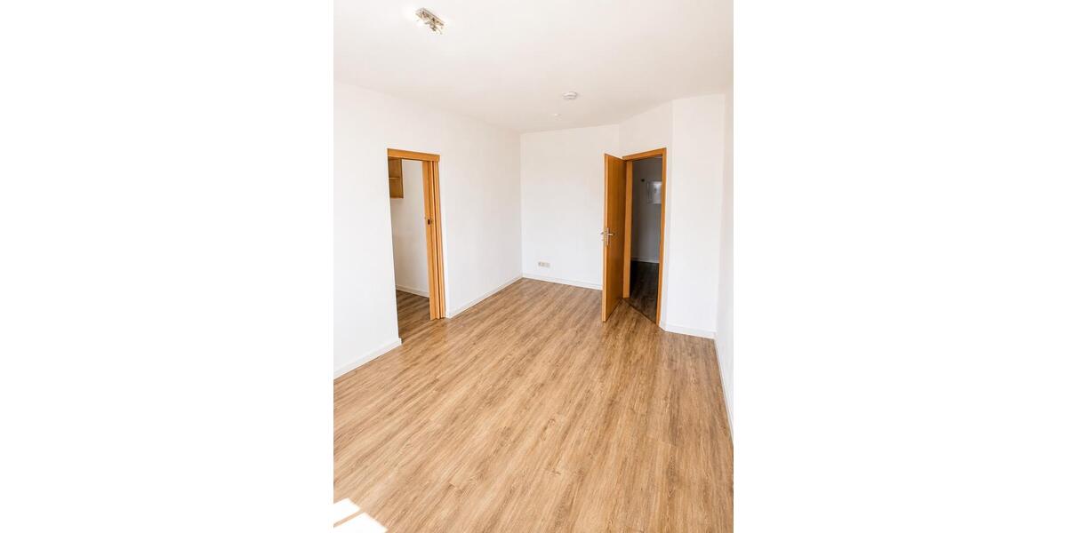 Etagenwohnung Limbach-Oberfrohna Oberfrohna - 2 Zimmer, 43 m&sup2;, 280&euro; | Angebot:26614619