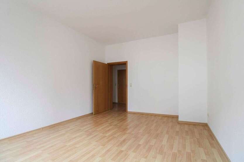 Wohnung zum Kaufen in Chemnitz 29.900 € 50.41 m²