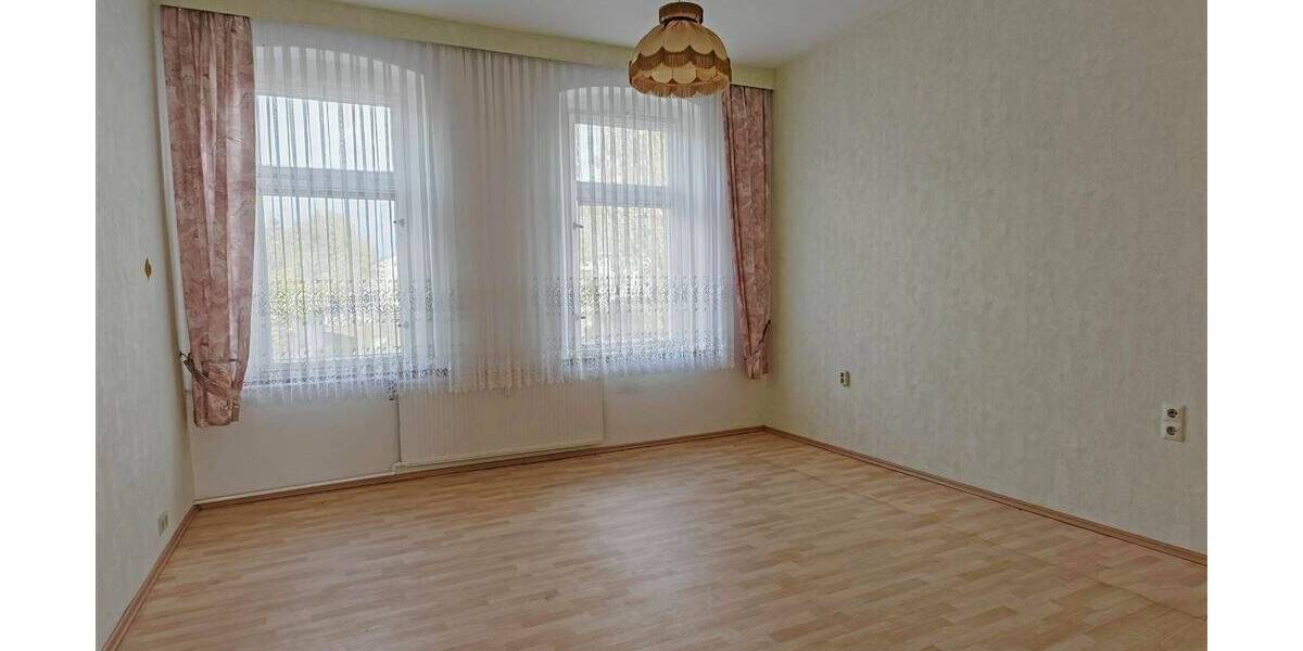 Reihenmittelhaus Frankenberg - 6 Zimmer, 252 m&sup2;, 189.900&euro; | Angebot:25689464