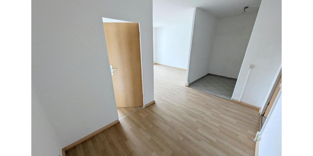 Etagenwohnung Chemnitz Kapellenberg - 4 Zimmer, 70 m&sup2;, 350&euro; | Angebot:26321586