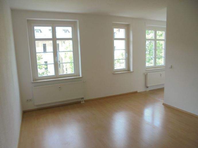 Etagenwohnung Chemnitz Lutherviertel - 2 Zimmer, 49 m&sup2;, 285&euro; | Angebot:25696317