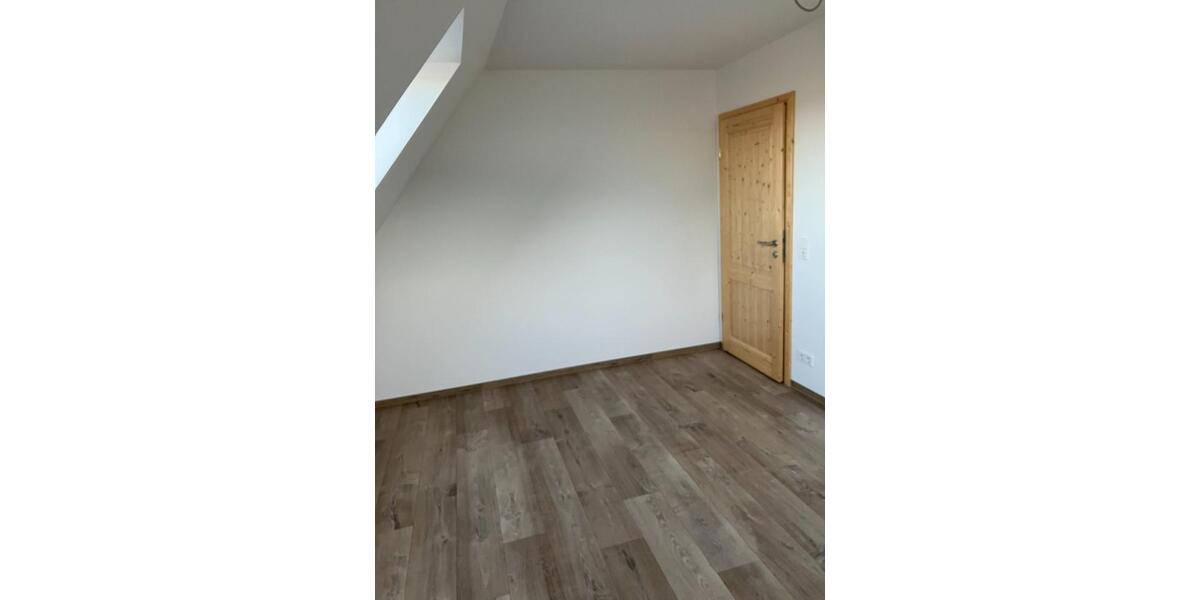 Haus mit großer Garage in Röhrsdorf 4 zimmer