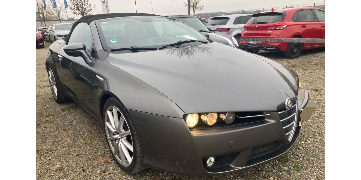 Alfa Romeo Spider 127.300 km 7.990 € Chemnitz 09114