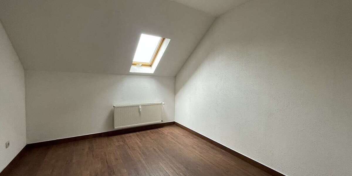 3 Raumwohnung mit modernem Bad in guter Wohnlage von Altchemnitz! 3 zimmer