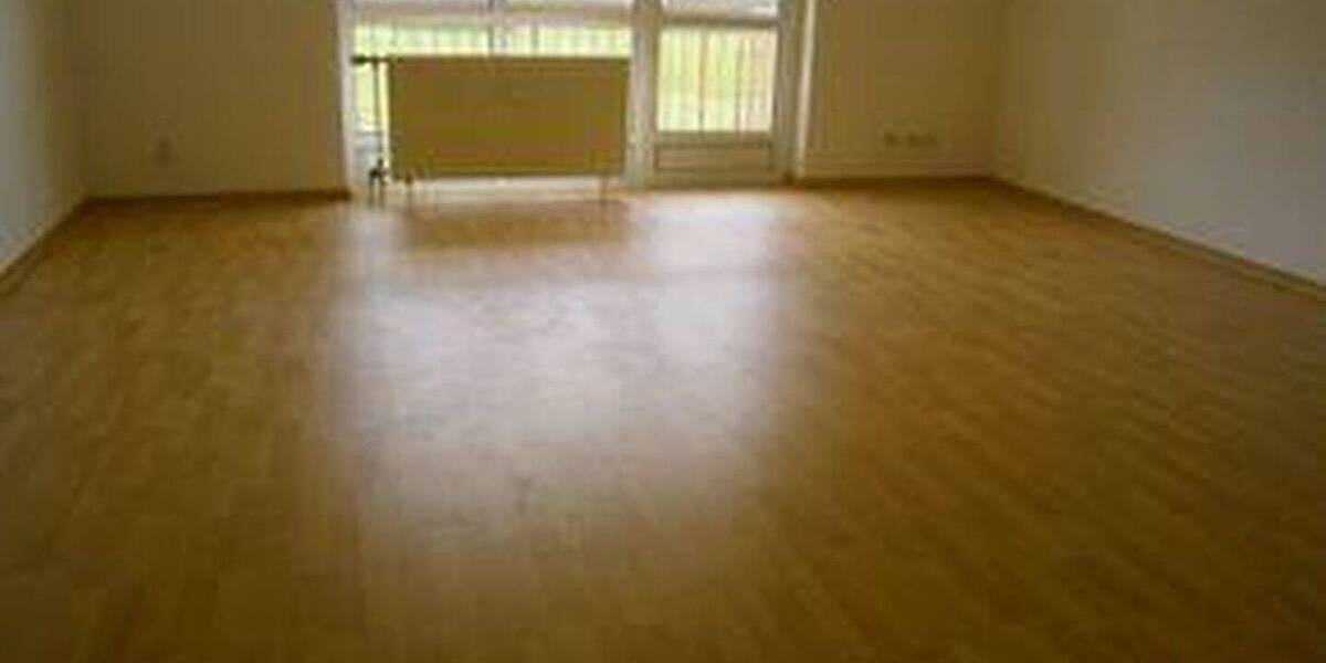 Etagenwohnung Hainichen - 3 Zimmer, 71 m&sup2;, 68.000&euro; | Angebot:26188312