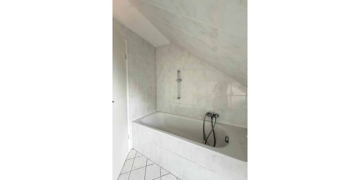 Maisonettenwohnung Chemnitz Ebersdorf - 3 Zimmer, 83 m&sup2;, 570&euro; | Angebot:26587866