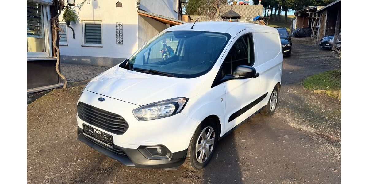 Ford Transit Courier 41.902 km 9.900 € Mülsen 08132