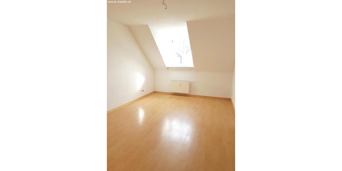 Dachgeschoßwohnung Chemnitz Altendorf - 2 Zimmer, 74 m&sup2;, 440&euro; | Angebot:23273095