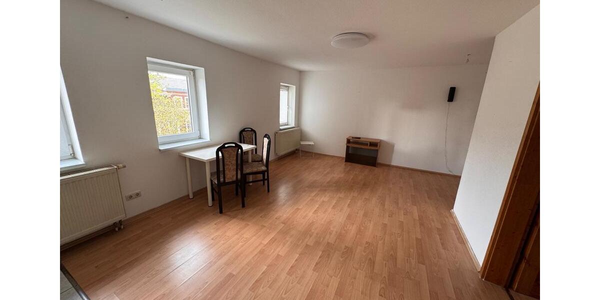 Etagenwohnung Chemnitz Ebersdorf - 1 Zimmer, 25 m&sup2;, 200&euro; | Angebot:26261371