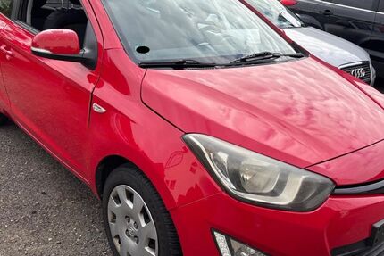 Hyundai i20 162.000 km 2.990 € Chemnitz 09114